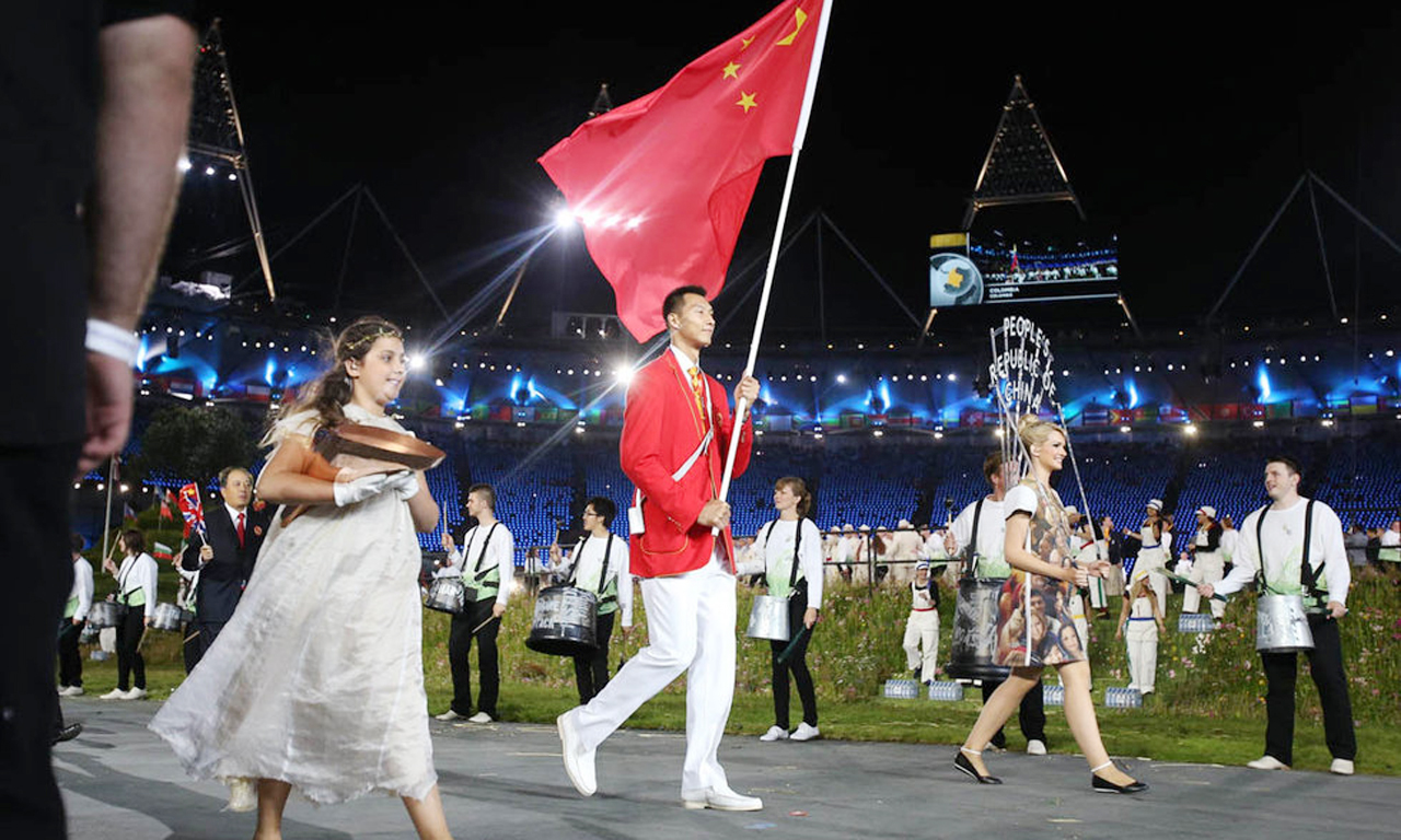 亚博网址 -包含阿斯顿维拉内部会议纪要流出：转会期遗憾出局，社区盾使命明确，轮换策略成焦点的词条