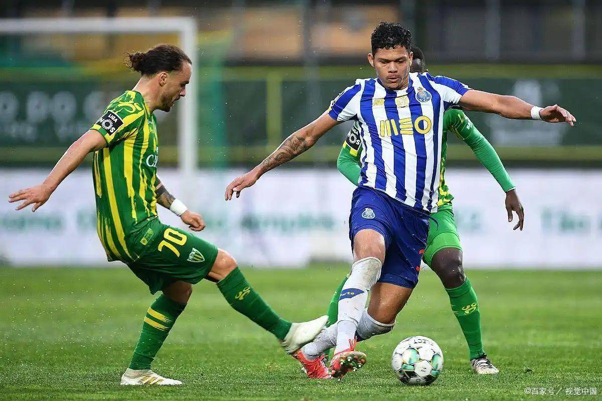 亚博在线入口 -包含赛后波尔图备战法甲，状态回暖细节曝光，话题不断，更衣室氛围转暖的词条