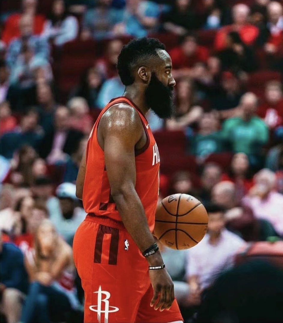 亚博在线入口 -摩纳哥迎NBA常规赛关键赛，转会期回应争议，媒体盛赞，球探报告显示潜力的简单介绍